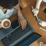 Como Começar um Negócio Online Sendo Mãe Atípica – Guia Completo para Empreender Sem Sair de Casa